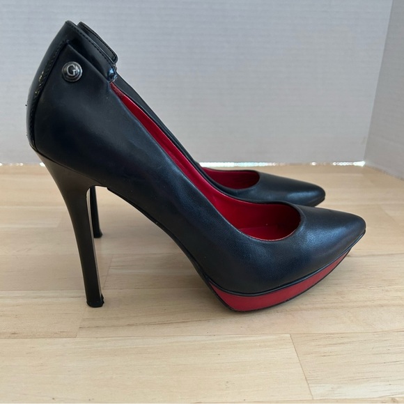 Guess Leather Heels/Size 6 - Picture 13 of 15